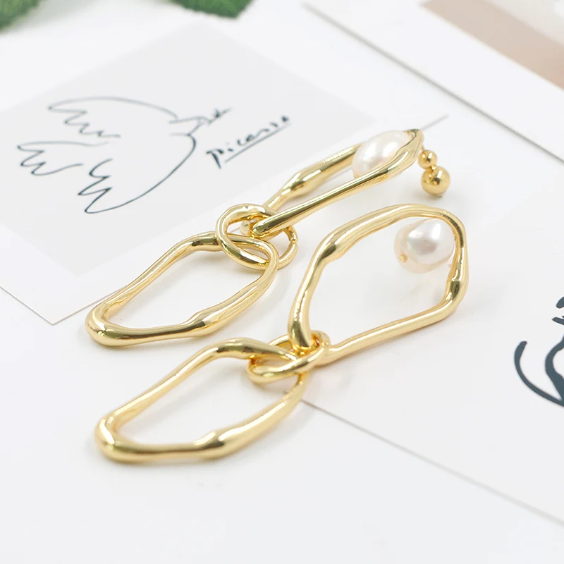Bagues en laiton avec boucles d'oreilles en eau douce