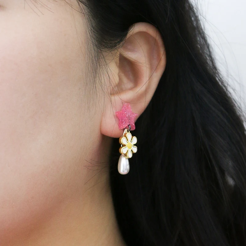 Boucles d'oreilles à fleurs d'étoiles à cinq points