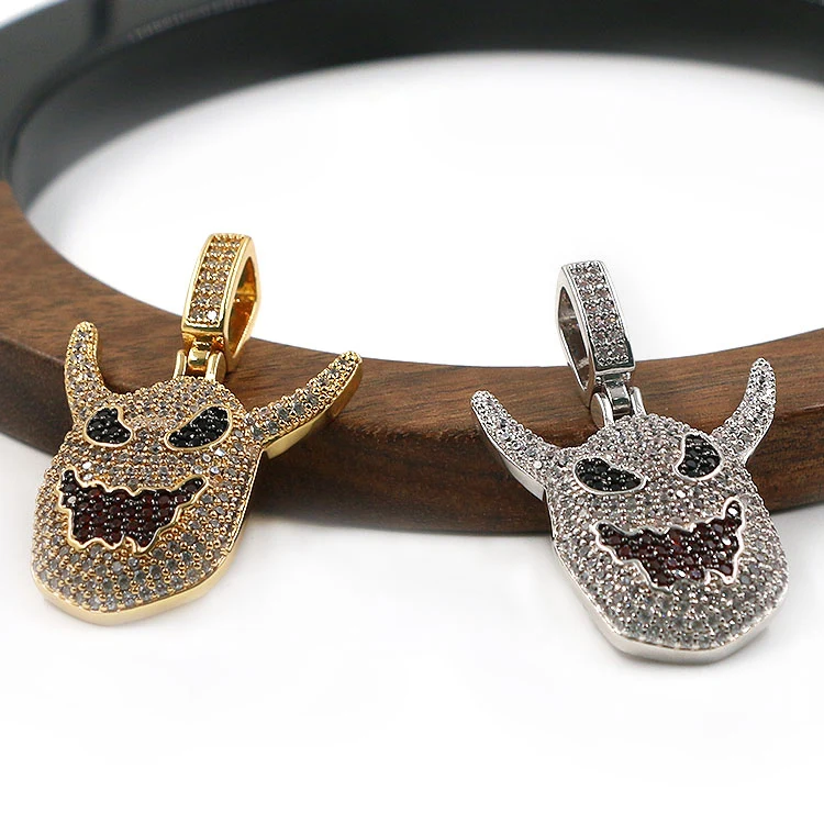 Pendeur de hip hop en diamant monstre