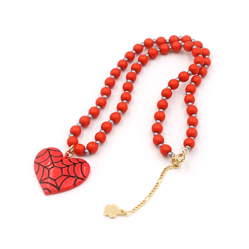 Collier de coeur d'araignée rouge